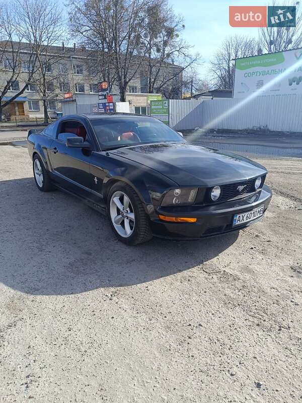 Купе Ford Mustang 2006 в 