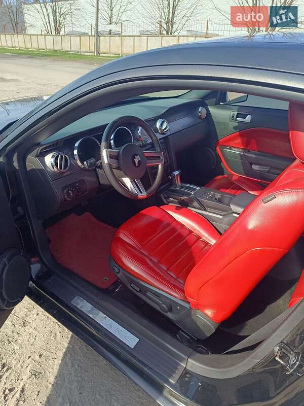 Купе Ford Mustang 2006 в Броварах