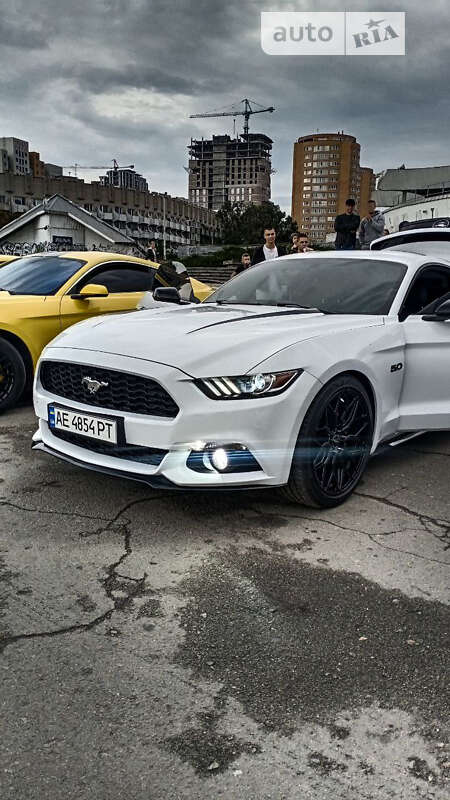 Купе Ford Mustang 2017 в Днепре