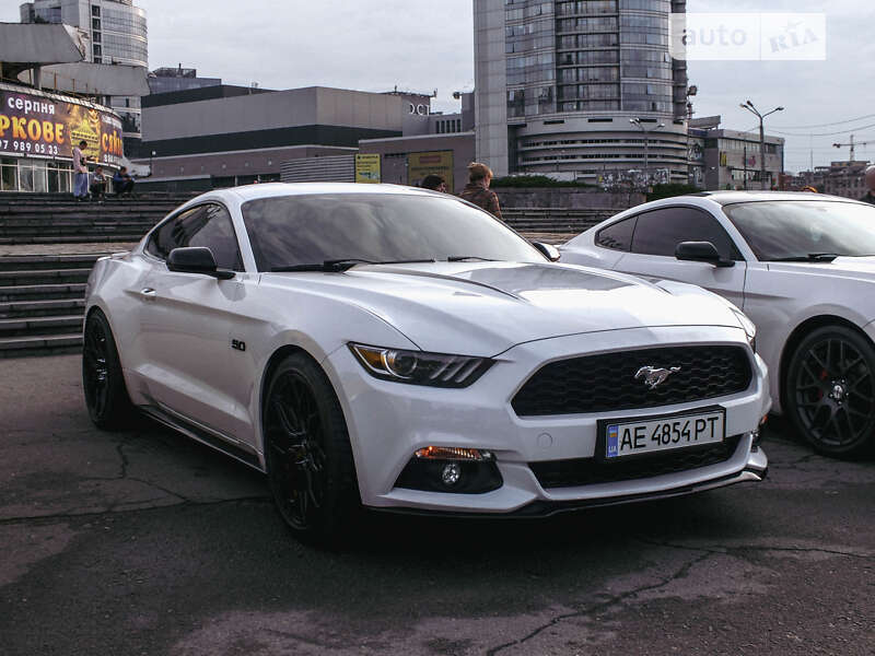 Купе Ford Mustang 2017 в Днепре