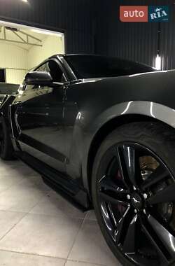 Купе Ford Mustang 2017 в Киеве