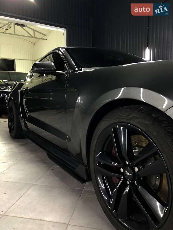 Купе Ford Mustang 2017 в Киеве фото 5 Купе Ford Mustang 2017 в Киеве