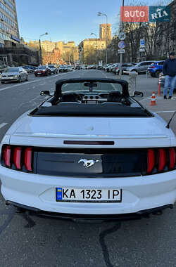 Кабріолет Ford Mustang 2020 в Києві