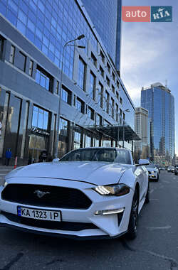 Кабриолет Ford Mustang 2020 в 