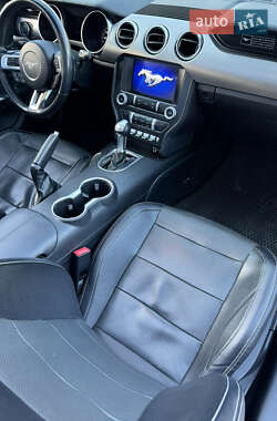 Кабріолет Ford Mustang 2020 в Києві