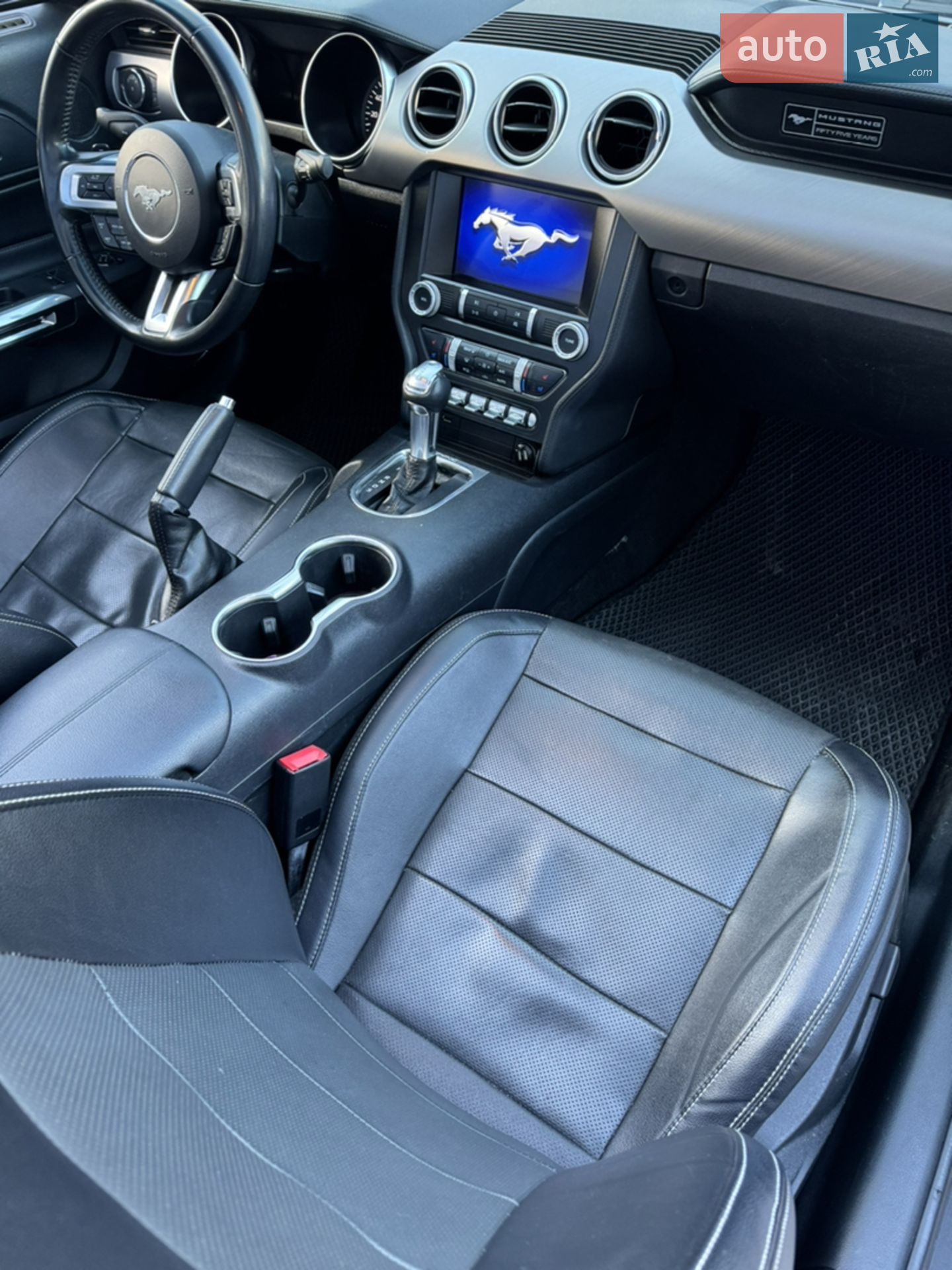 2020 Ford Mustang - мініатюра 12