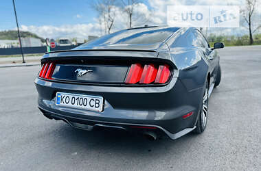 Купе Ford Mustang 2015 в Иршаве