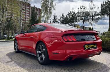 Купе Ford Mustang 2016 в Львове