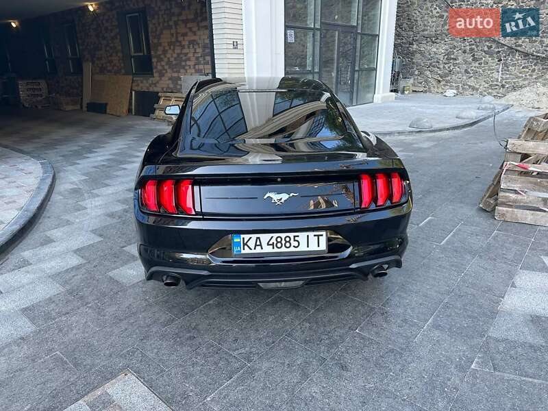 Купе Ford Mustang 2018 в Киеве