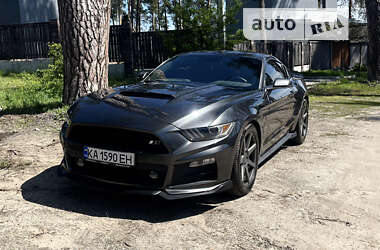 Купе Ford Mustang 2014 в Києві