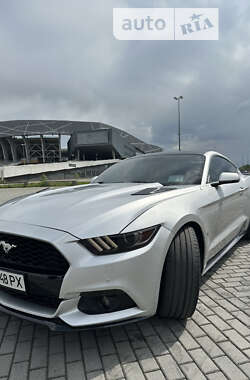 Купе Ford Mustang 2015 в Виннице