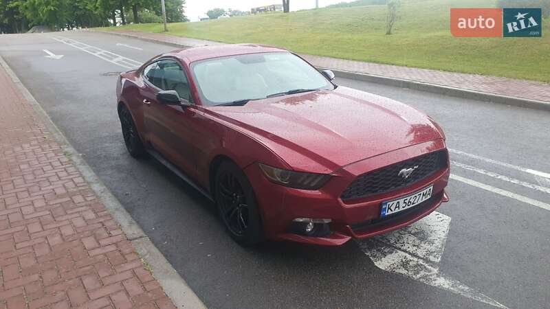 Купе Ford Mustang 2014 в Киеве