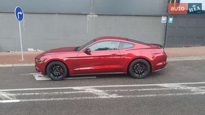 Купе Ford Mustang 2014 в Киеве