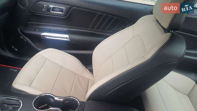 Купе Ford Mustang 2014 в Киеве