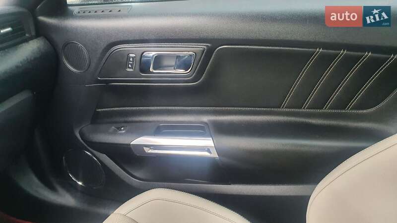 Купе Ford Mustang 2014 в Киеве