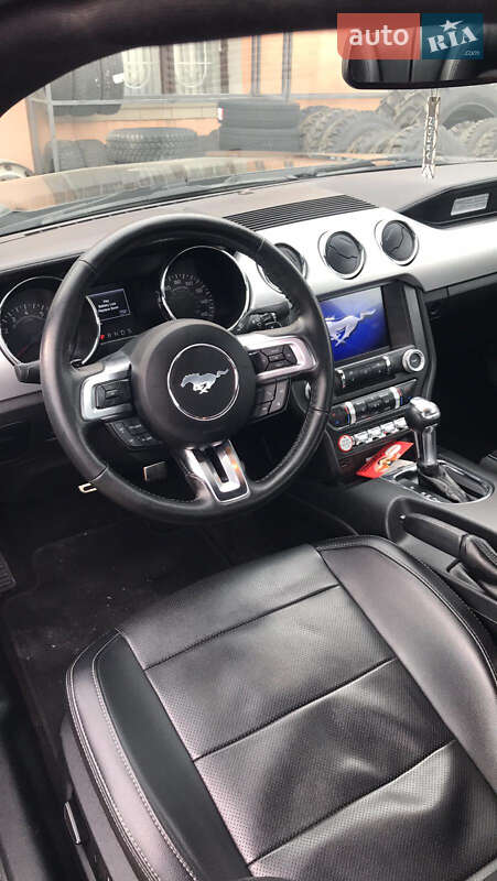 Купе Ford Mustang 2016 в Черновцах