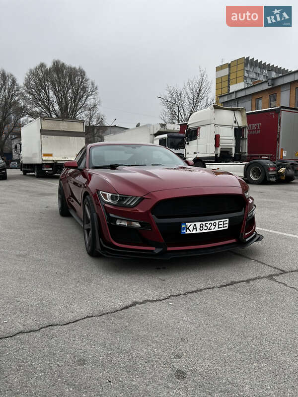 Купе Ford Mustang 2016 в Днепре