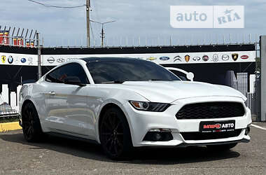 Купе Ford Mustang 2015 в Киеве