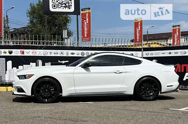 Купе Ford Mustang 2015 в Киеве