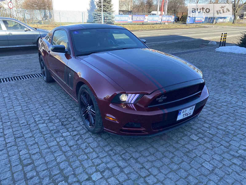 Купе Ford Mustang 2013 в Ужгороде