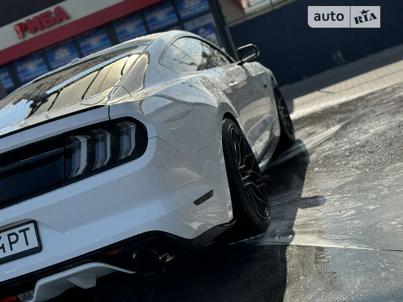 Купе Ford Mustang 2017 в Днепре