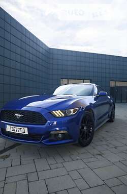 Купе Ford Mustang 2015 в Тячеве