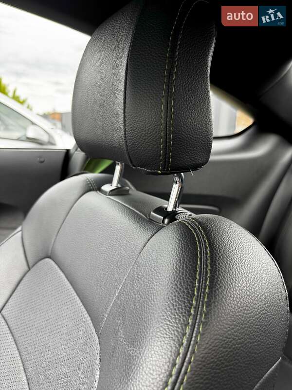 Купе Ford Mustang 2015 в Хмельницком