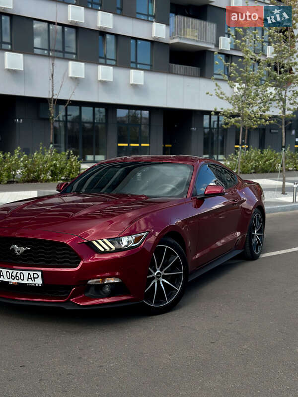 Купе Ford Mustang 2016 в Киеве