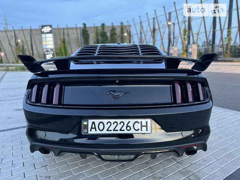 Купе Ford Mustang 2017 в Тячеві