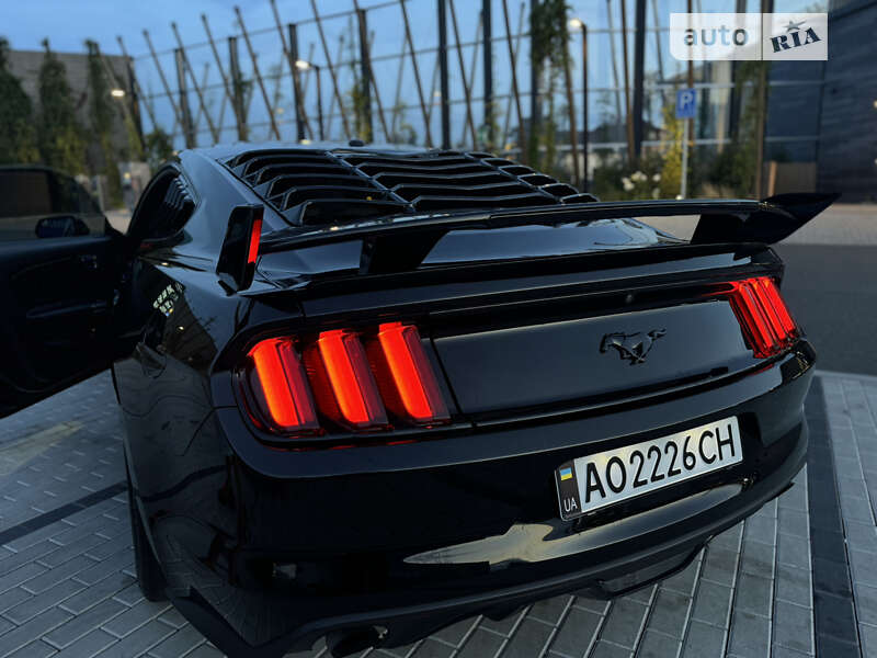 Купе Ford Mustang 2017 в Тячеві
