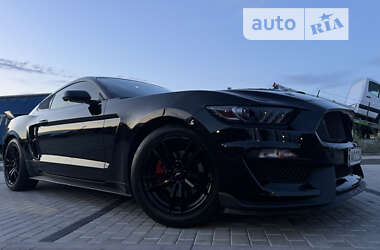Купе Ford Mustang 2017 в 