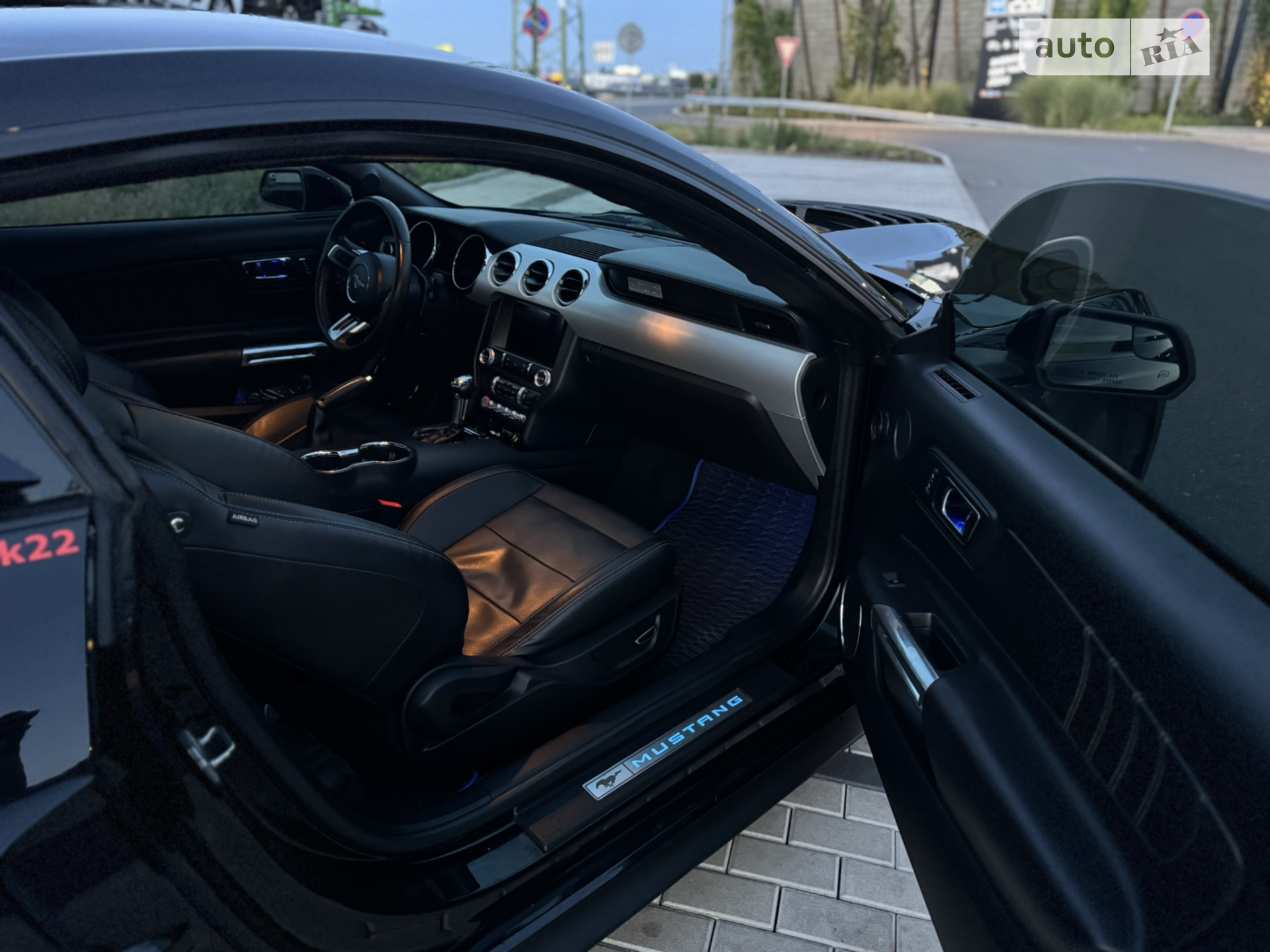 2017 Ford Mustang - мініатюра 24