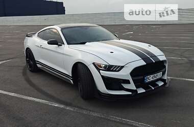 Купе Ford Mustang 2016 в Львові