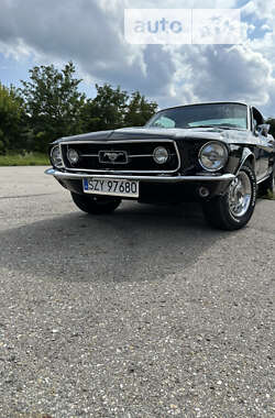 Купе Ford Mustang 1967 в Луцке