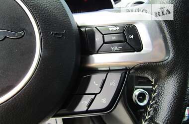 Купе Ford Mustang 2015 в 