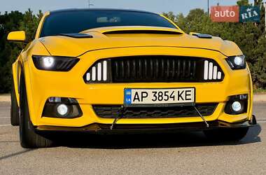 Купе Ford Mustang 2014 в 