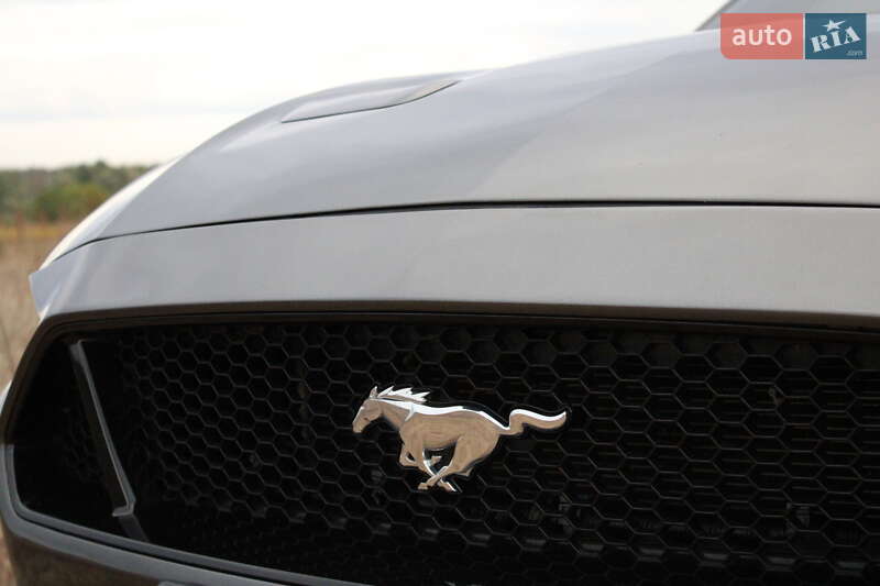 Купе Ford Mustang 2018 в Киеве