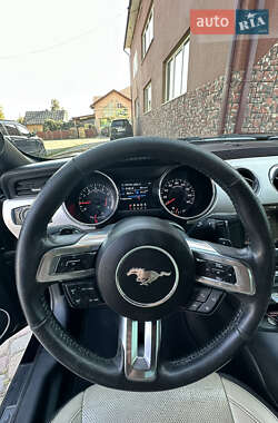 Купе Ford Mustang 2015 в 