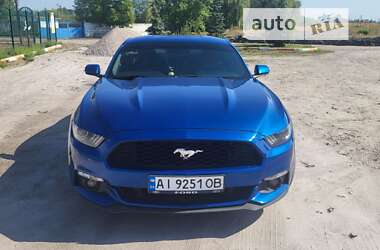 Купе Ford Mustang 2016 в Києві