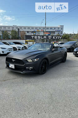 Кабріолет Ford Mustang 2016 в Києві