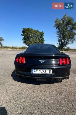 Купе Ford Mustang 2015 в Днепре