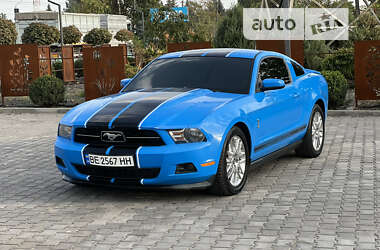 Купе Ford Mustang 2011 в Вознесенську