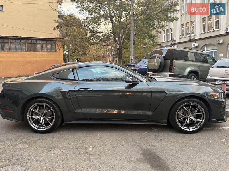 Купе Ford Mustang 2015 в Одессе