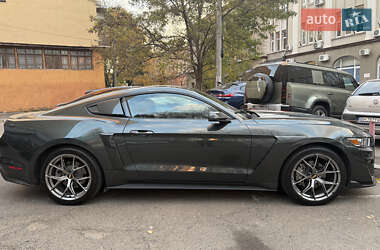Купе Ford Mustang 2015 в 