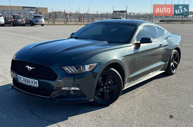 Купе Ford Mustang 2014 в Львові