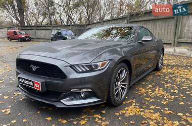 Купе Ford Mustang 2016 в Києві