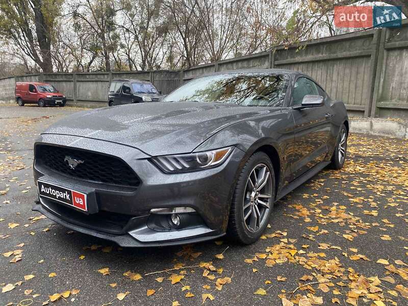 Купе Ford Mustang 2016 в Киеве