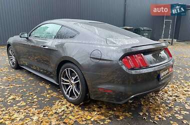 Купе Ford Mustang 2016 в Киеве