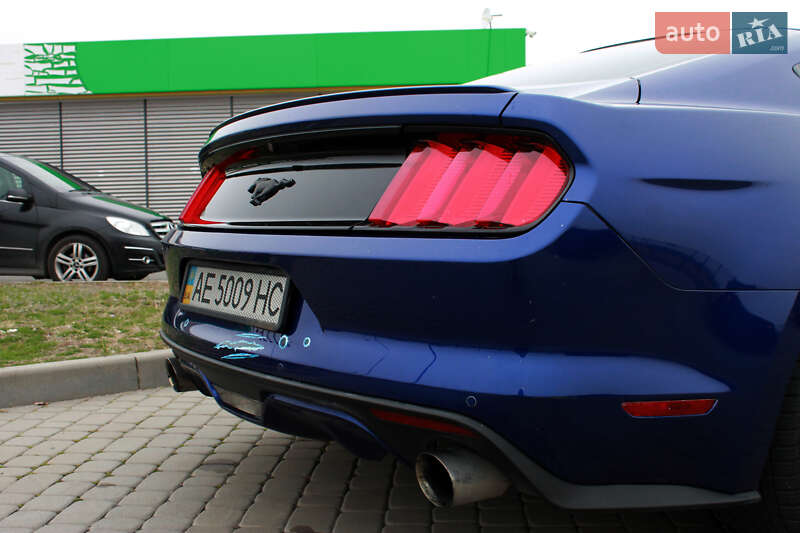 Купе Ford Mustang 2015 в Дніпрі