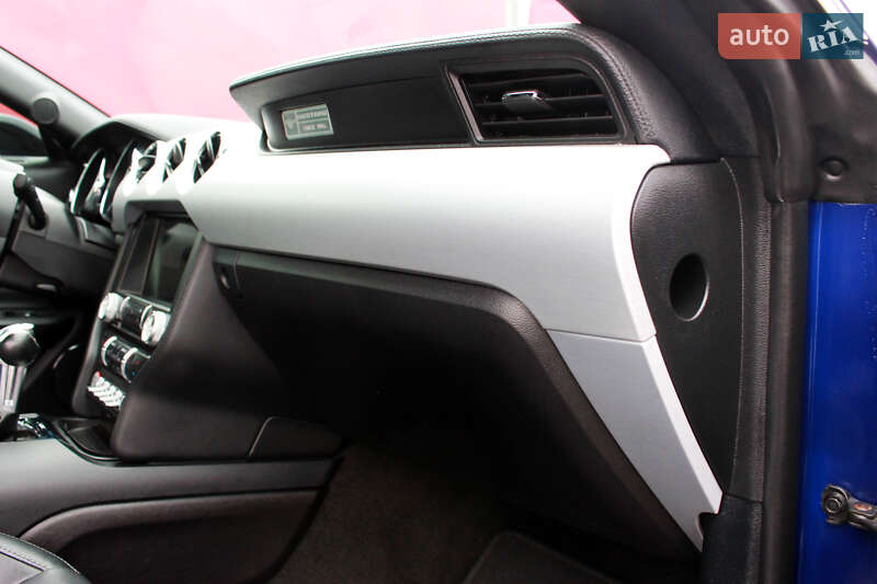 Купе Ford Mustang 2015 в Дніпрі